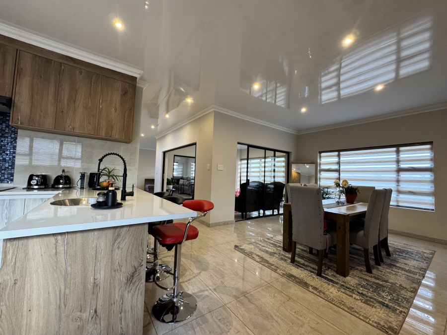 4 Bedroom Property for Sale in Doringkruin North West
